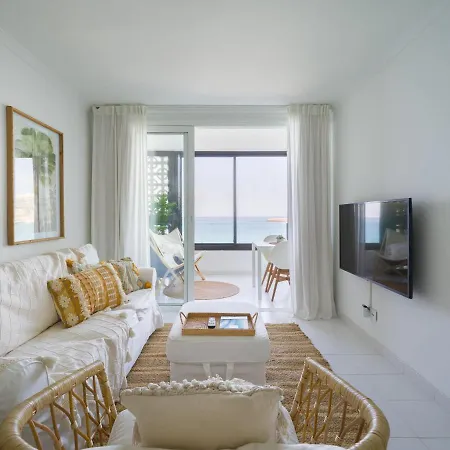 Seaside With Sunset Views And Fast Wifi Apartamento Patalavaca